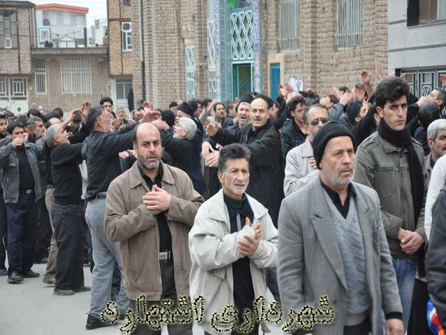 سینه زنی در روز عاشورا 