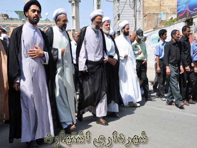 جمعی از روحانیون در راهپیمایی روز جهانی قدس