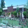 محوطه کتابخانه محمدی اشتهاردی 