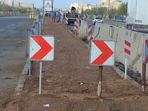 نصب علائم ترافیکی