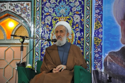 استاد محمدی اشتهاردی از عالمان پرافتخار نه تنها اشتهارد بلکه حوزه علمیه کشور است